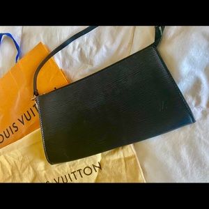 Louis Vuitton Black Epi Leather Pouchette